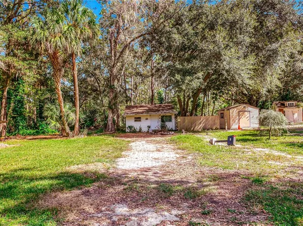 18805 Carr Dr #2, Lutz, FL 33559