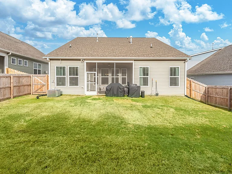 1218 Underbrush Dr — Photo 25