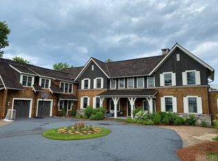 296 Greenfield Dr, Cashiers, NC 28717