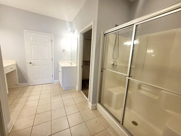 3001 Amberley Dr — Photo 9