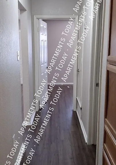 112 S Summit St #4 — Photo 22