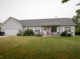 52734 County Road 657, Paw Paw, MI 49079
