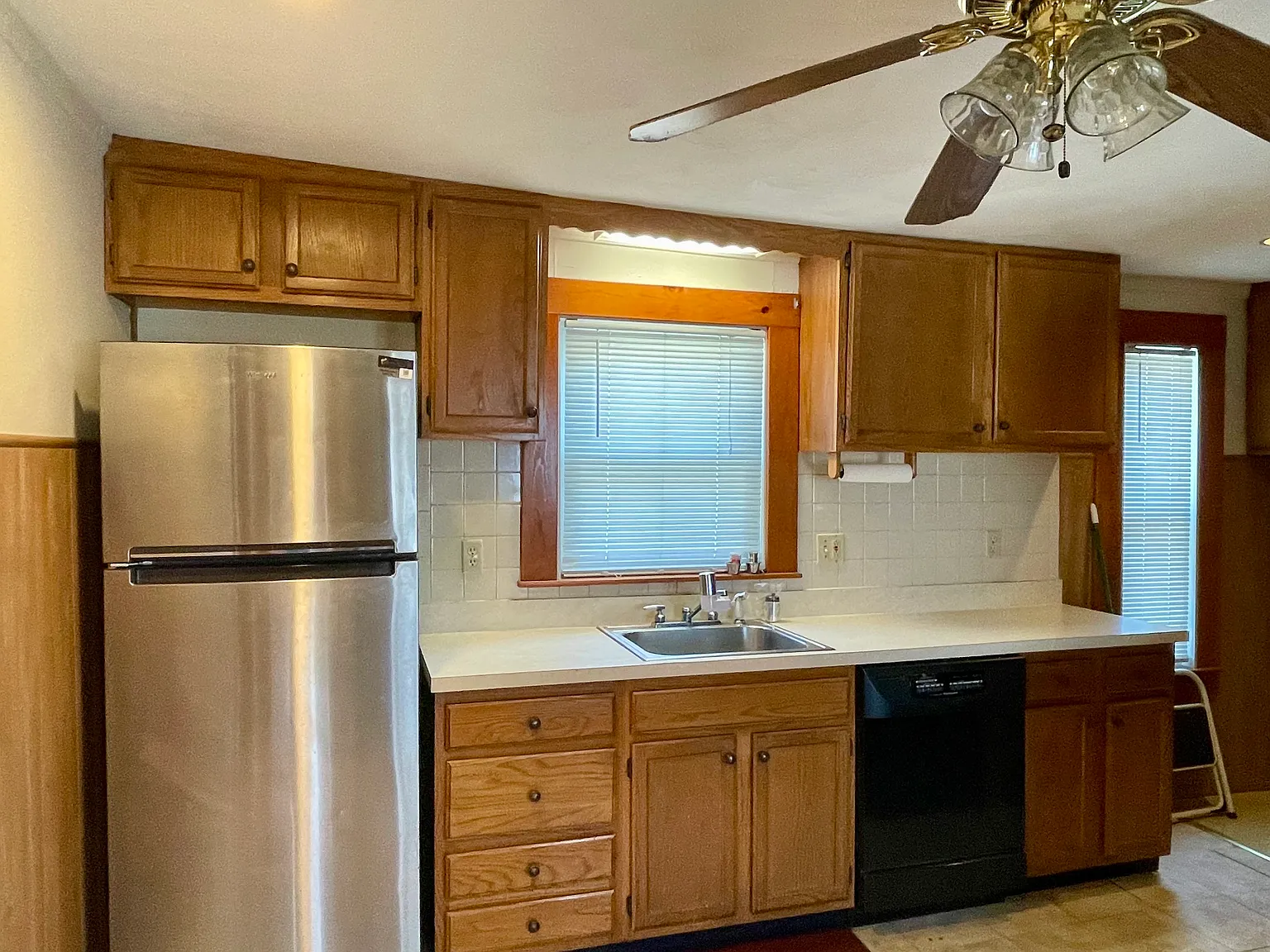 3 bed, 1121 sqft, $3,150 — Photo 4
