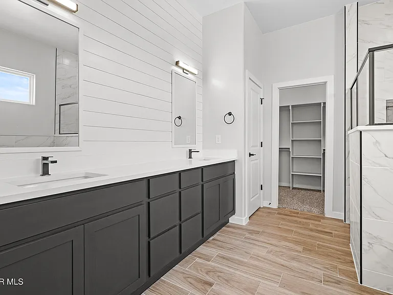 13992 Margaret Ponce Ave — Photo 19