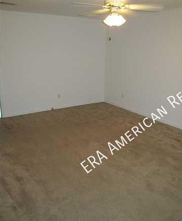 2nd image of 615 Bob Sikes Blvd Unit 5