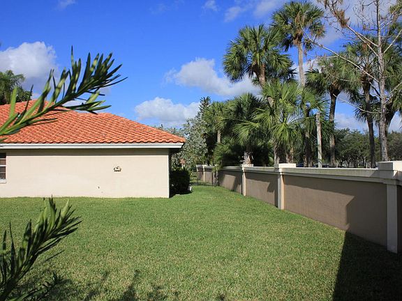 4th image of 1609 NW 106th Ln
