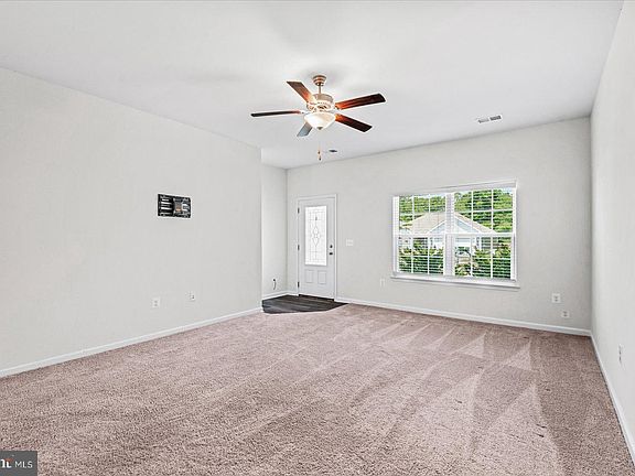 5th image of 17324 Mary Adams Ave