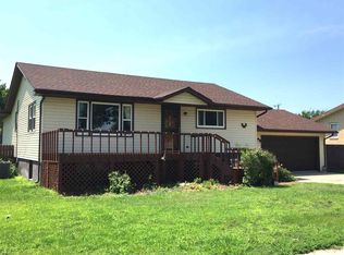 3002 Ranch House Rd, North Platte, NE 69101