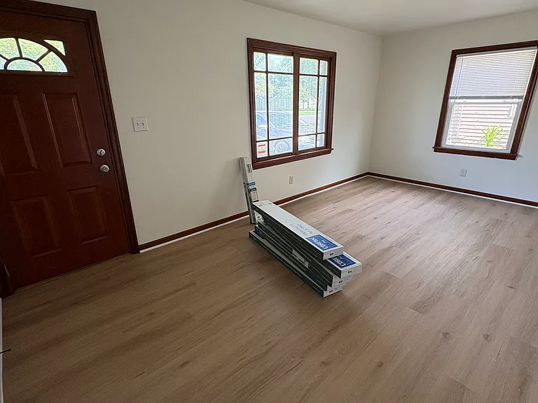 3024 S 2nd St — Photo 3