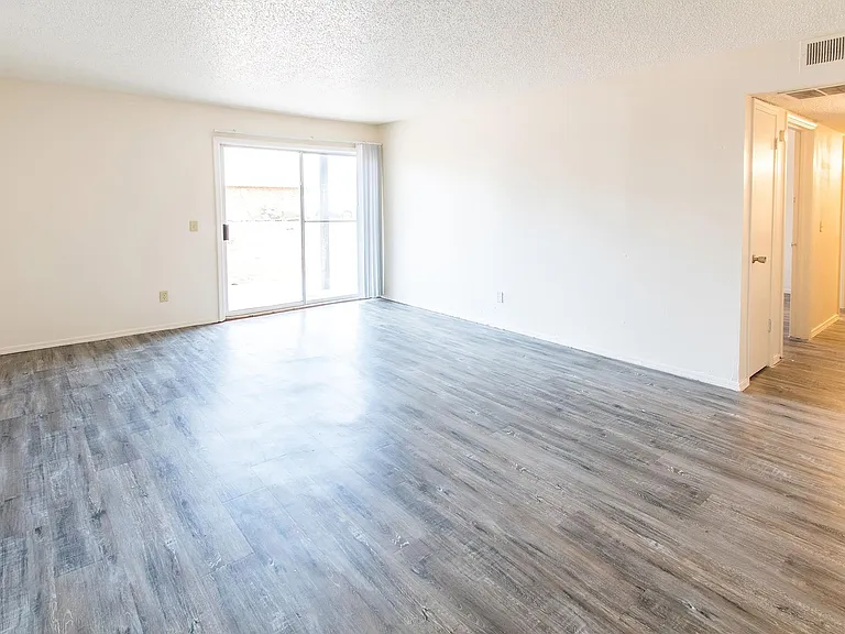 $500 FREE! PET FRIENDLY! APPLY ONLINE! — Photo 21