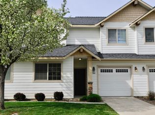 940 W Willow Lake Loop, Coeur D Alene, ID 83815