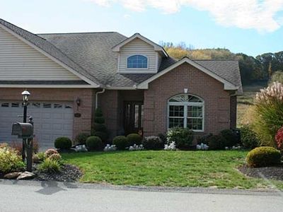 121 Green Meadow Ct, Washington, PA, 15301