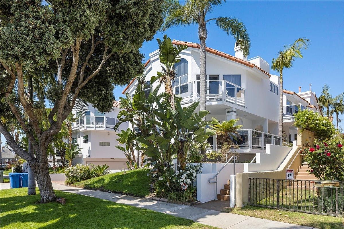 727 S Broadway, Redondo Beach, CA 90277 | Zillow