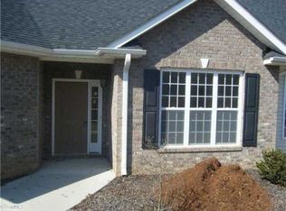 2435 Cross Vine Ln, Winston Salem, NC 27103