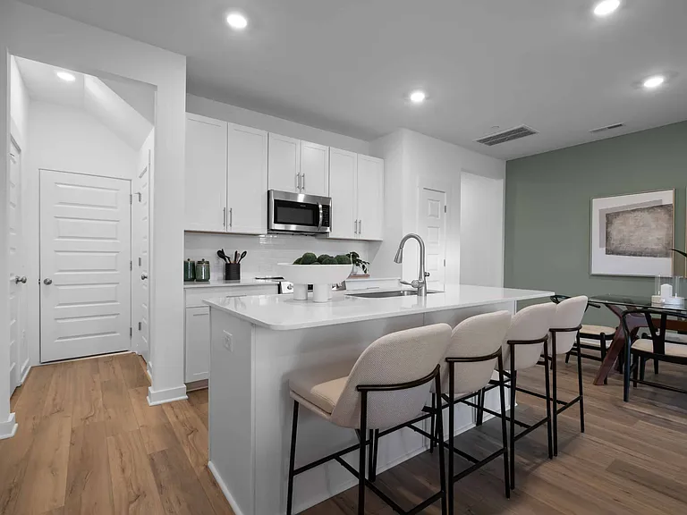 Vinewood Townhomes — Photo 8