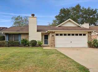 5745 Brett Ln, Beaumont, TX 77713