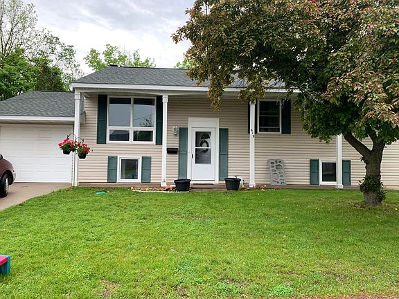 2nd image of 612 Benton Ct