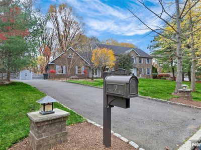 10 Watch Hill Road, Mahwah, NJ, 07430