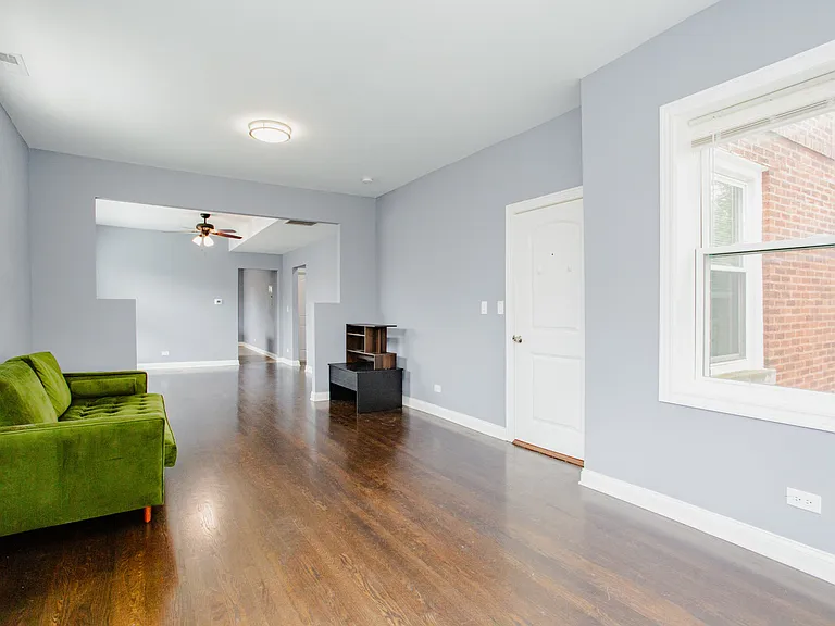 2906 N Harding Ave #2 — Photo 7