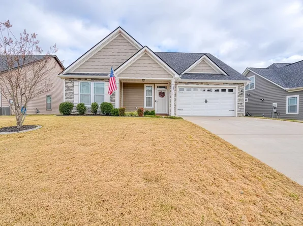 768 Sterling Dr, Boiling Springs, SC 29316