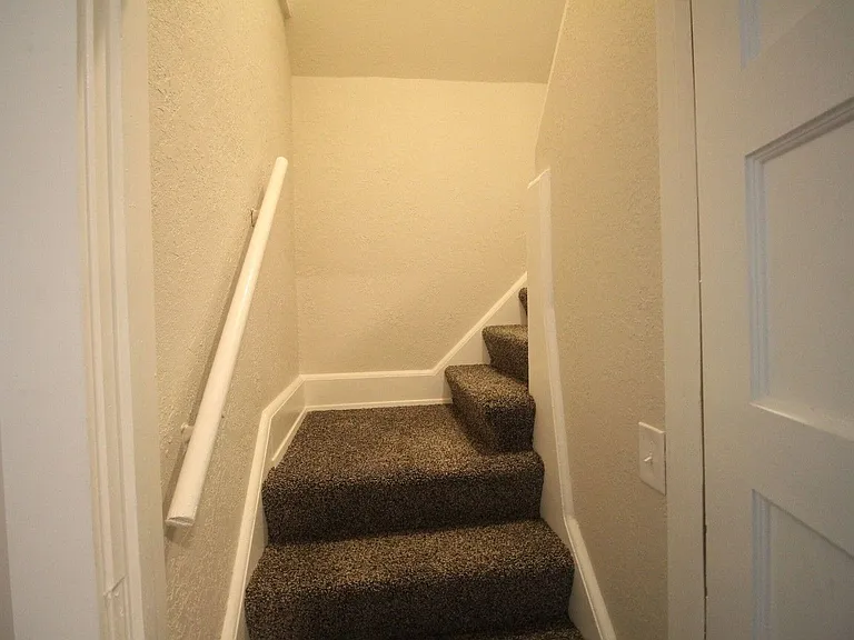 2161 N 48th St #UPPER — Photo 27