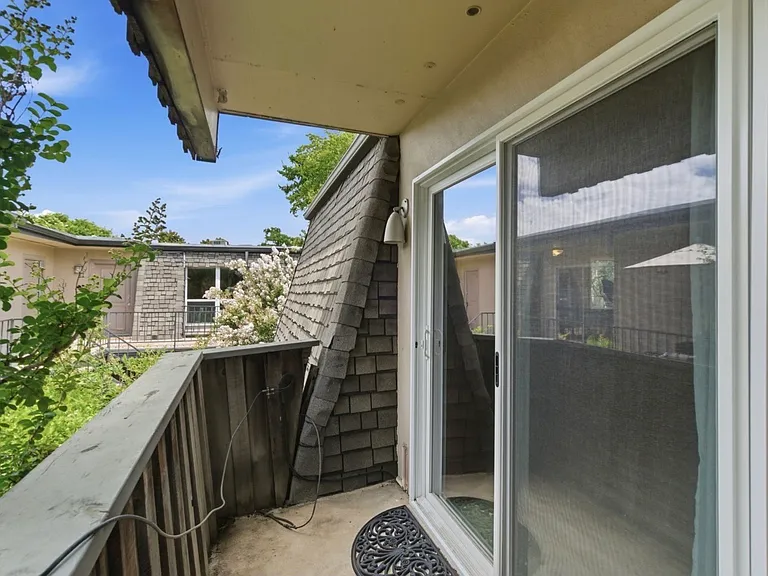 4112 Bowser Ave #205 — Photo 27