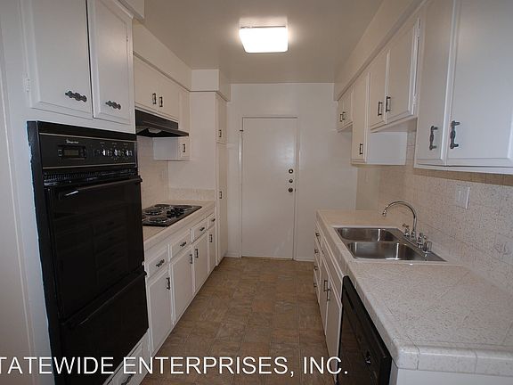 4th image of 7925 Romaine St APT 101