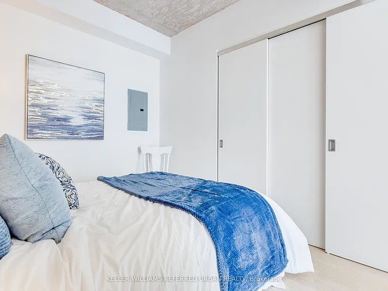 2 Gladstone Ave #208 — Photo 21