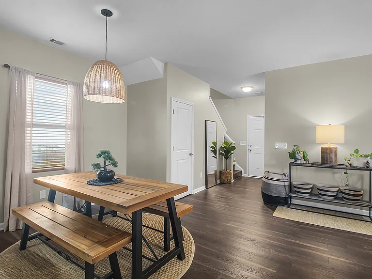 153 Hamilton Grv — Photo 12