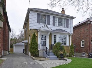 326 Rumsey Rd, Toronto, ON M4G1R5