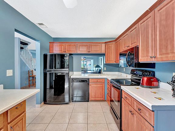 5th image of 3725 Carambola Circle #2824