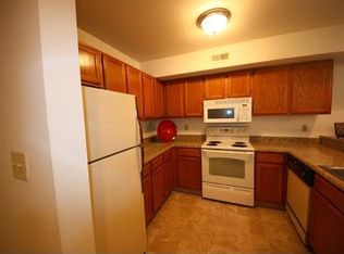 1109 Olive Lake Dr APT K, Olivette, MO 63132