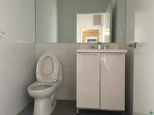 Rented by EXR | media 33