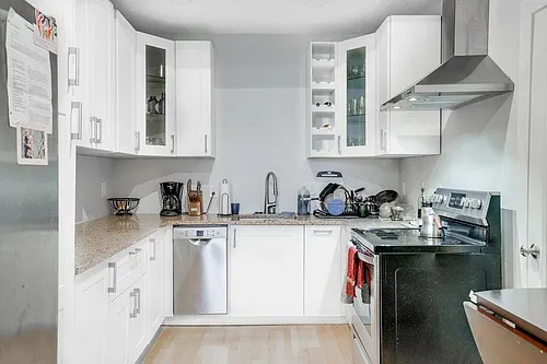 2411 Buchanan St NE #1 Photo 1