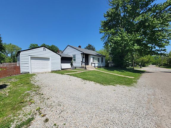 side view driveway