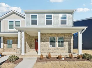 726 Chandler Stone Dr, Zebulon, NC 27597