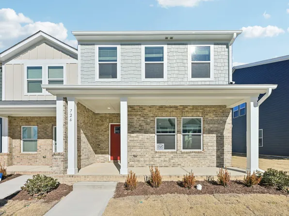 726 Chandler Stone Dr, Zebulon, NC 27597