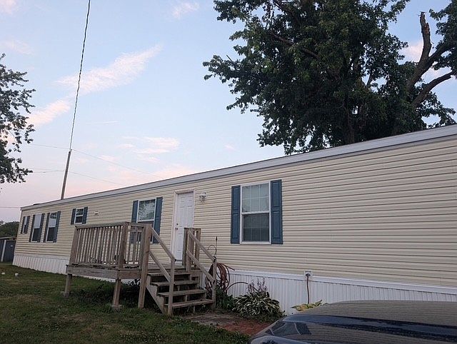 1st image of 27 Gingry Ln