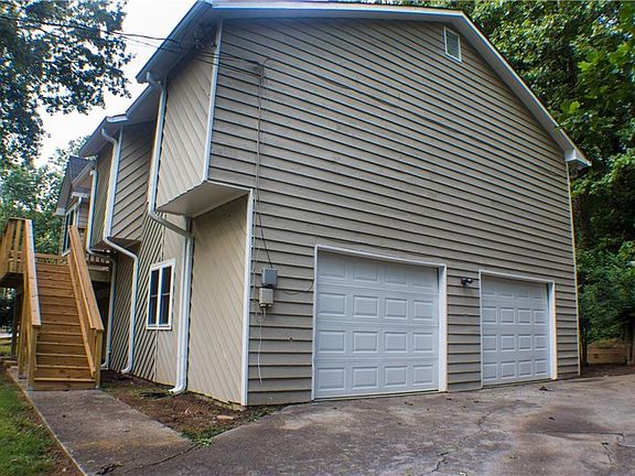 2nd image of 3166 Taffy Ln