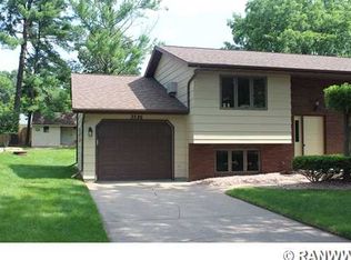 3526 Pickerign Pl, Eau Claire, WI 54701