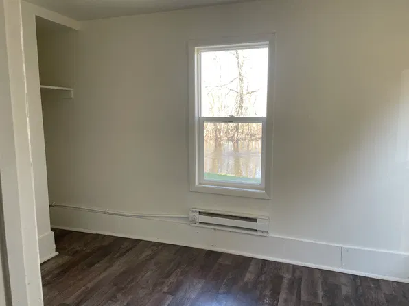 (undisclosed Address), Three Rivers, MI 49093