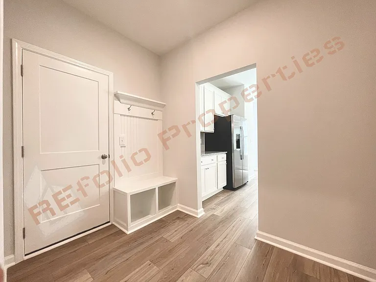 1605 Immagene Way — Photo 8
