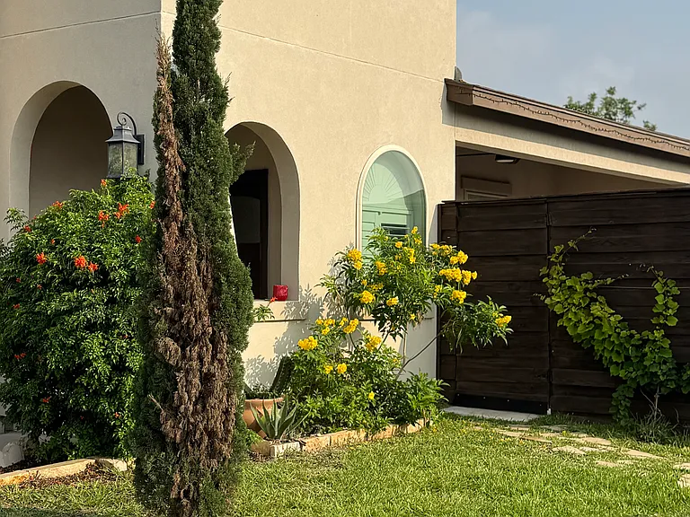 5800 Oriole Ave — Photo 21