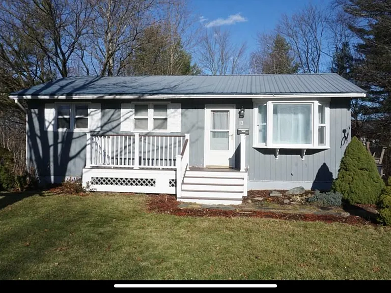 13 Rosewood Ln — Photo 7
