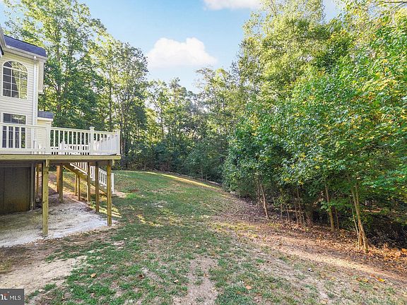 2nd image of 5829 Lockmere Pl