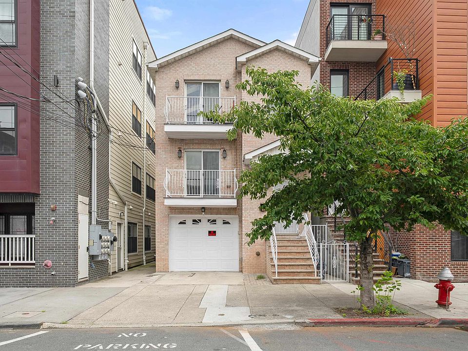 1st image of 38 Vroom St
