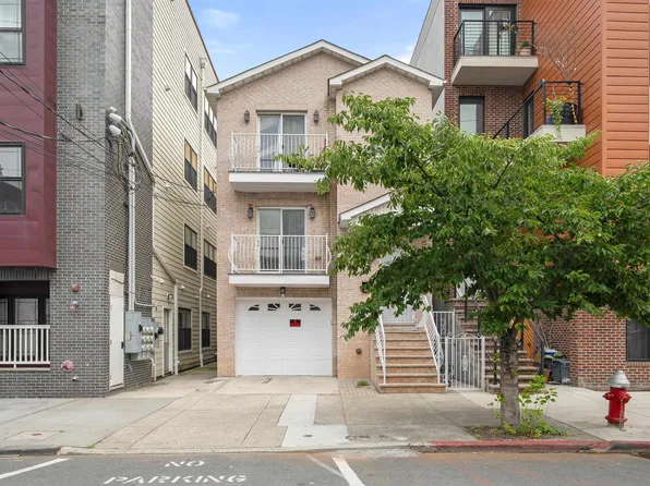 38 Vroom St, Jersey City, NJ 07306
