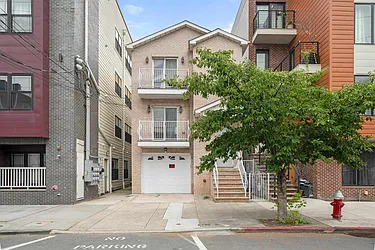 38 Vroom Street