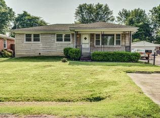 8013 Bluebonnet Rd, Louisville, KY 40258