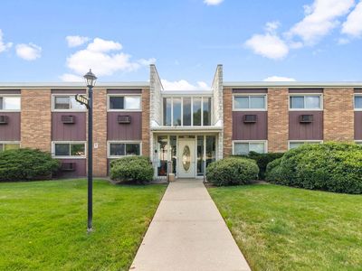 120 Collen Dr #A-205, Lombard, IL, 60148